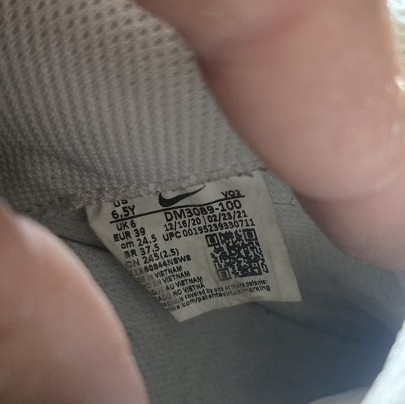 Nike Air Force Low LV8 GS Shoes Youth Sz 6.5Y Casual Sneakers White Gold Floral. - Picture 9 of 9